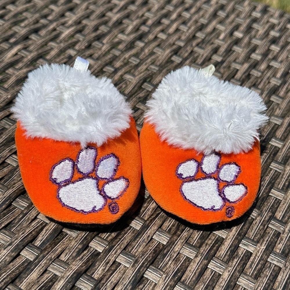 Clemson Tigers Fuzzy Slippers - Perfect for your Tiniest Fan! (Size 0-3 months)